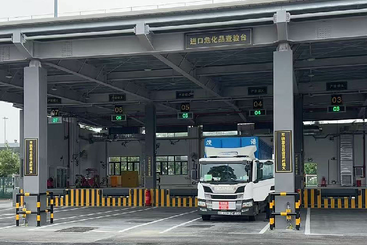 實(shí)力護(hù)航：深圳灣口岸?；吠P(guān)首航告捷！